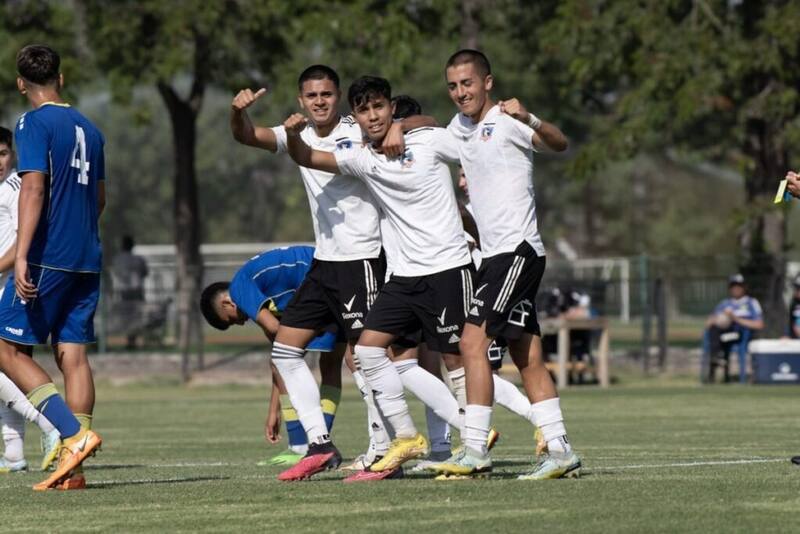 El jugador celebra uno de sus tantos en el equipo de proyección.