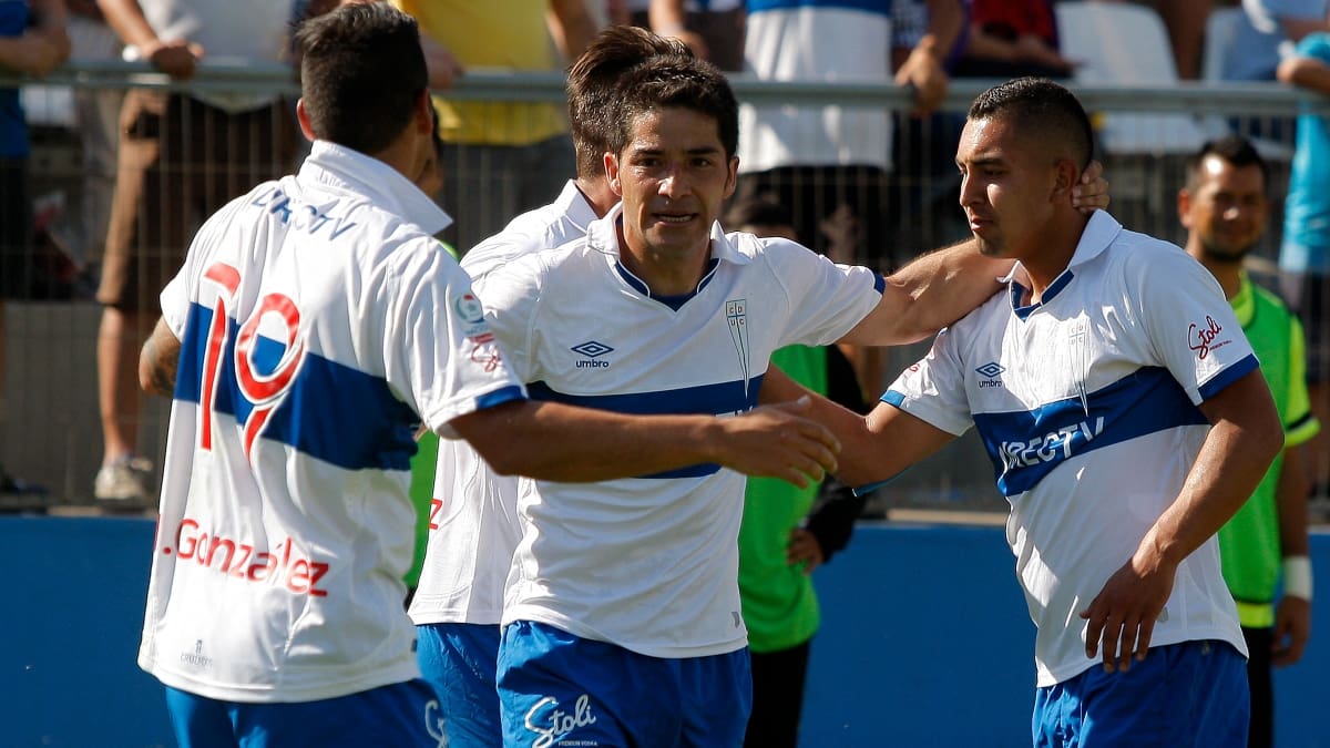 “Me gustaría que los chicos de Católica jueguen un poquito más antes de irse, pero...”