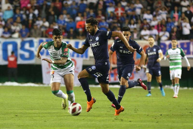 El "Cimbi" Cristian Cuevas podría volver a la defensa para dar una mano. Foto: Agencia Aton.