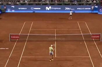 Así relató la transmisión internacional el match point de Cristian Garin en su estreno en el Chile Open