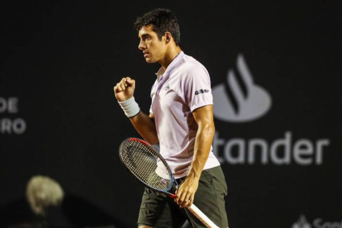 avanzó a segunda ronda en el Challenger de Tampere