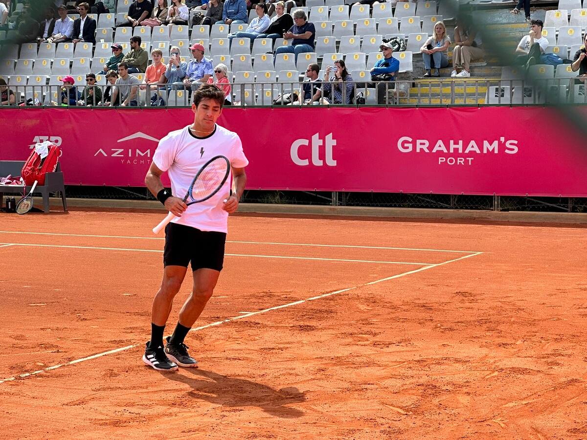 Garin avanzó a cuartos de final.