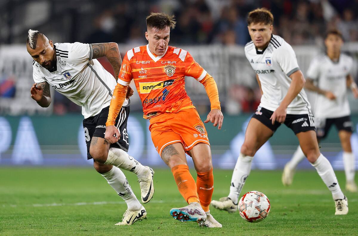 Cobreloa tomó una decisión sobre el futuro de Cristian Insaurralde