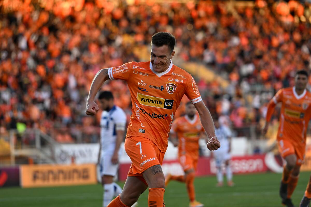 El delantero en Cobreloa. Foto: Agencia Aton.