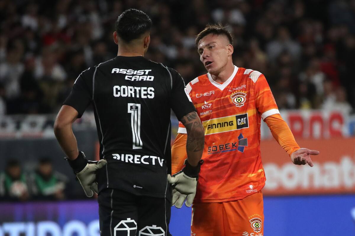 Cristian Insaurralde con la camiseta de Cobreloa.