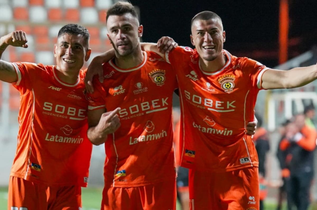 El juramento de Cobreloa en este nuevo año en la B: “Queremos dejar al club, en sus 50 años, en Primera División”.