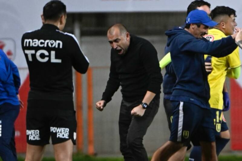 La "Nona" vive días felices en la banca de la U. de Concepción.