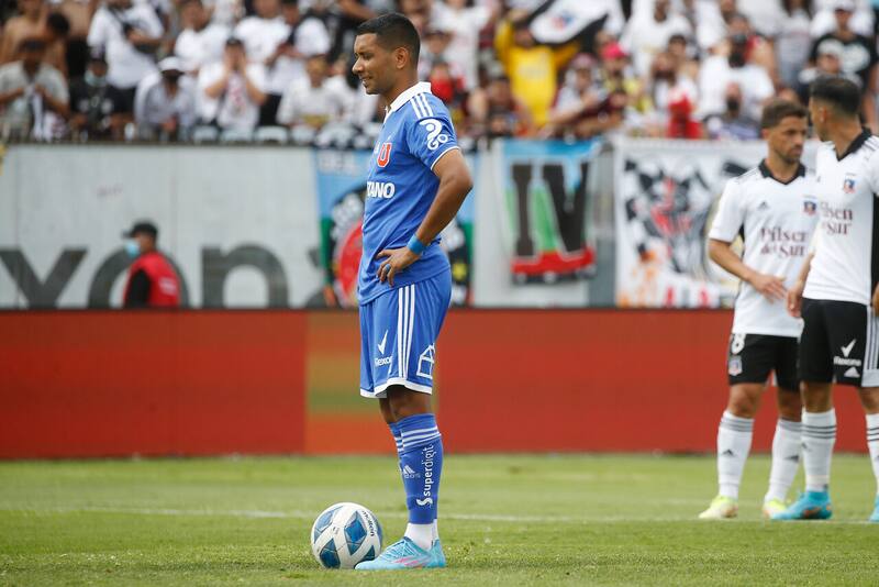 El Chorri Palacios fue ofrecido a Colo Colo tras su salida de la U. Foto: Aton.