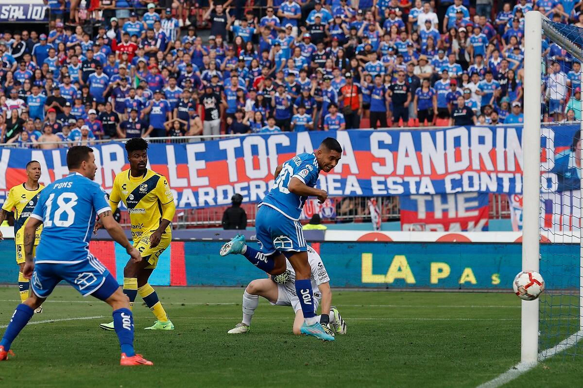 y su increíble gol perdido ante Everton. Agencia Aton.