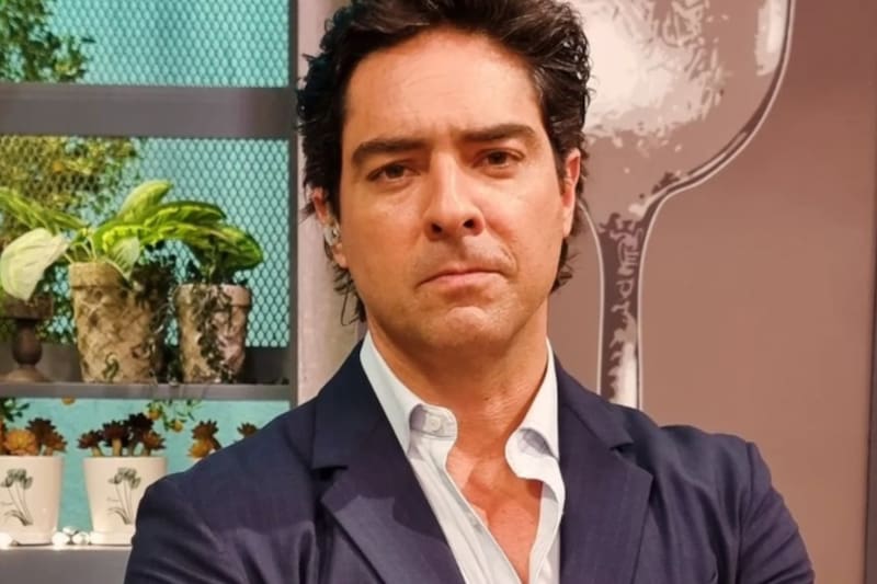 y el valor de su lujosa camioneta Nissan.