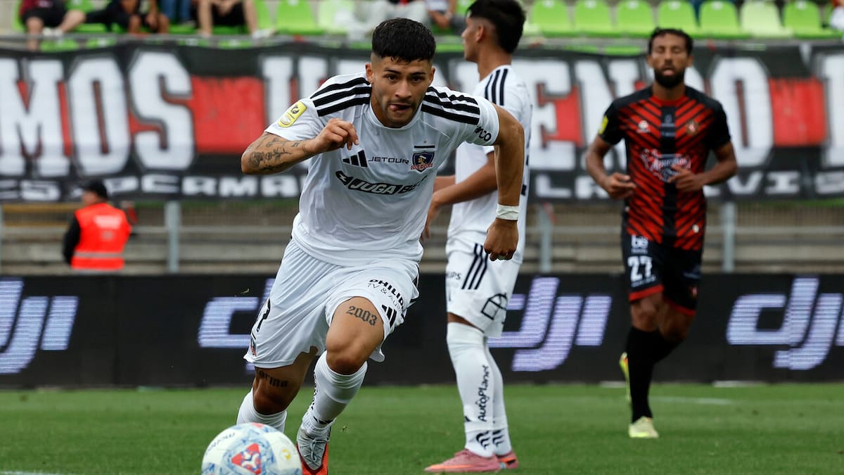 Llega el primer interesado por Cristián Riquelme en Colo-Colo: pelea el descenso en Primera División