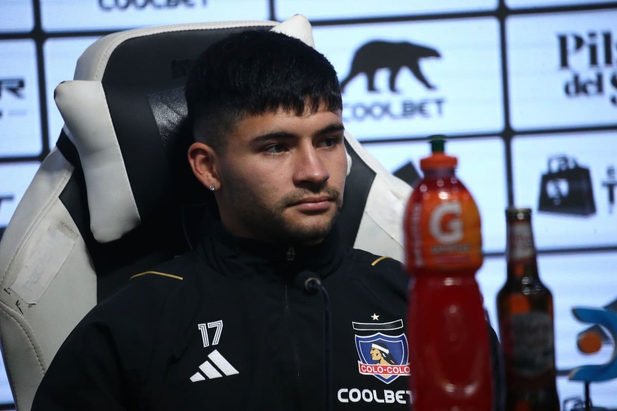 El lateral está en el ojo de la polémica tras ser acusado de indisciplina.