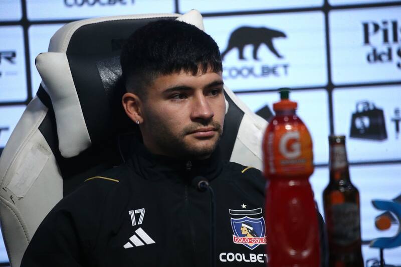 El lateral espera una chance en Colo Colo.