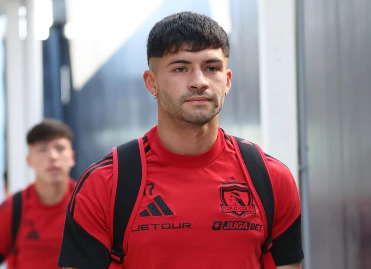 El lateral quiere jugar en Primera División. Foto: @colocolooficial.