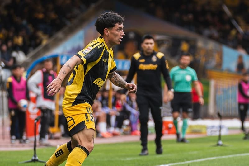 se luce en Coquimbo Unido, pero no logró destacar en su paso por Colo Colo. Foto: Instagram Cristián Zavala.