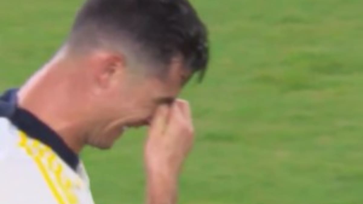 VIDEO | Se acabó la “maldición”: Cristiano Ronaldo anotó un doblete, salió campeón y rompió en llanto en Arabia Saudita