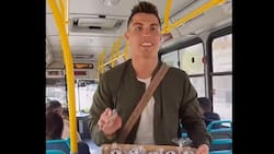 VIDEO | La IA llegó demasiado lejos: Cristiano Ronaldo vende alfajores en una micro