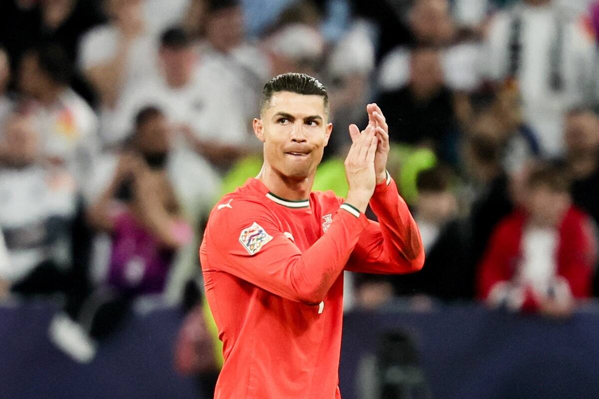 con la Selección de Portugal. EFE