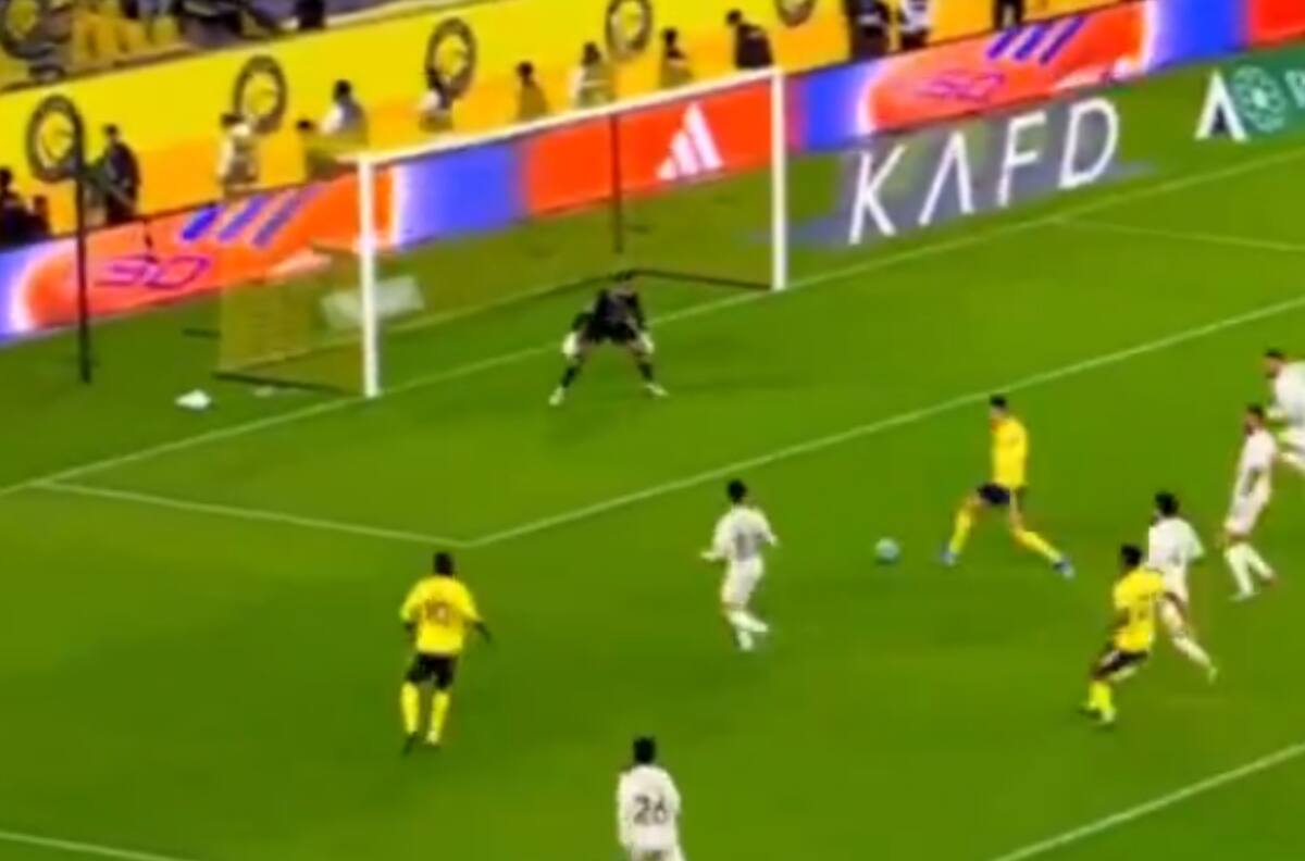 VIDEO | ¡Definió sin ángulo! El gol número 963 de Cristiano Ronaldo