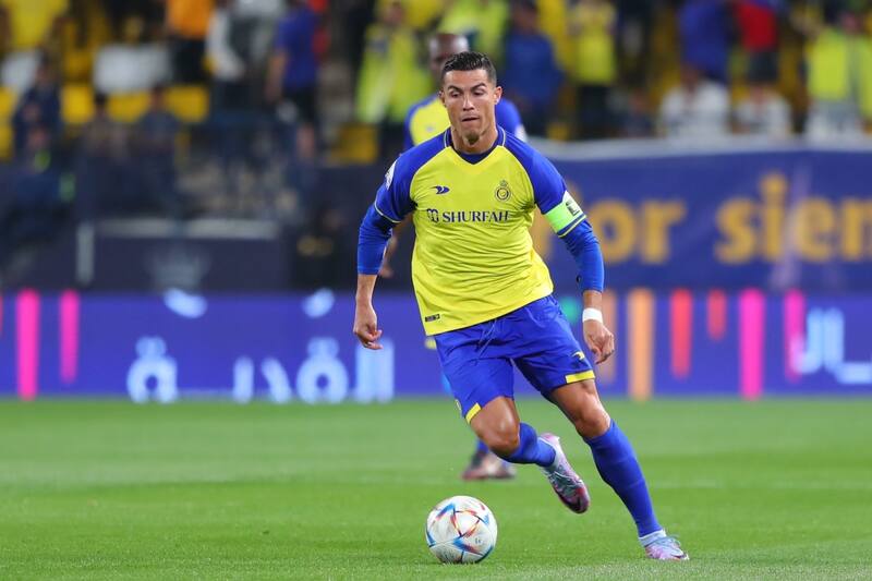 El futbolista portugués es tentado por clubes de la Premier League y la Bundesliga