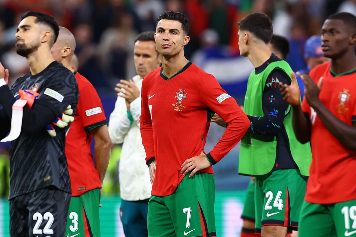 Cristiano Ronaldo quedó fuera de la Eurocopa tras caer con Francia en cuartos de final. EFE
