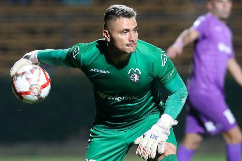 jugando por el SAU en Segunda División.