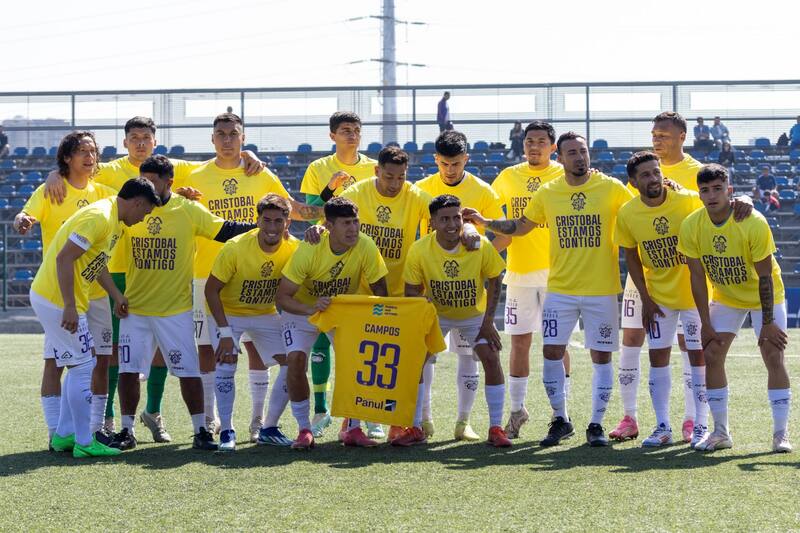 fue homenajeado por San Antonio Unido en el regreso a la competencia.