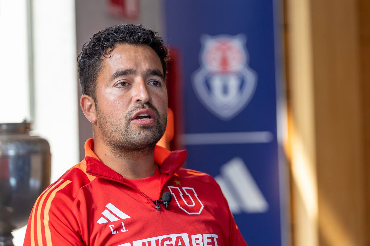 Director técnico del primer equipo femenino de Universidad de Chile. Foto: Felipe Escobedo/En Cancha.
