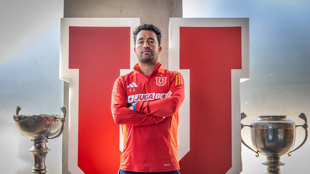 “Christiane Endler tiene que estar en la Selección; a veces en Chile tenemos mala memoria con todo lo que ha dado”