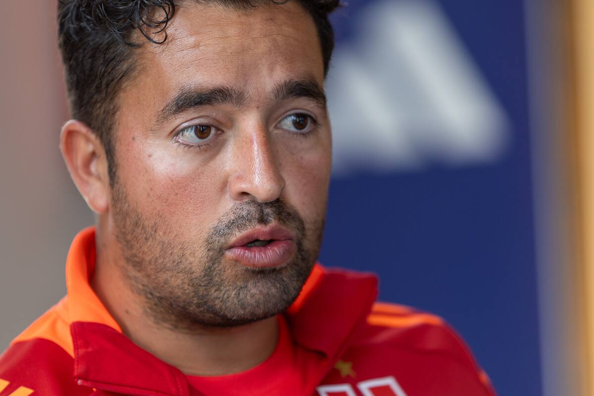 El entrenador de Universidad de Chile, en el CDA, antes de viajar a Argentina para la Copa Libertadores. Foto: Felipe Escobedo/En Cancha.