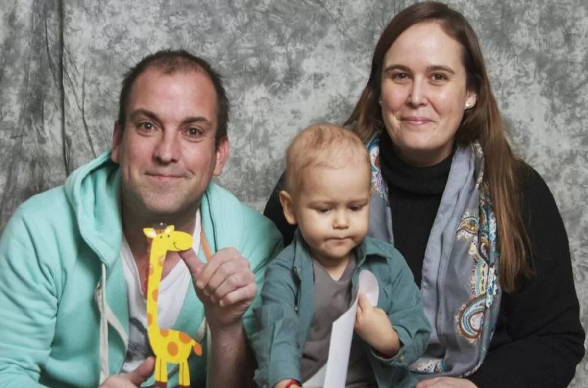 “Ayúdenme o mi hijo se muere”: El crudo relato del periodista de Canal 13 que costea el tratamiento de cáncer de su hijo