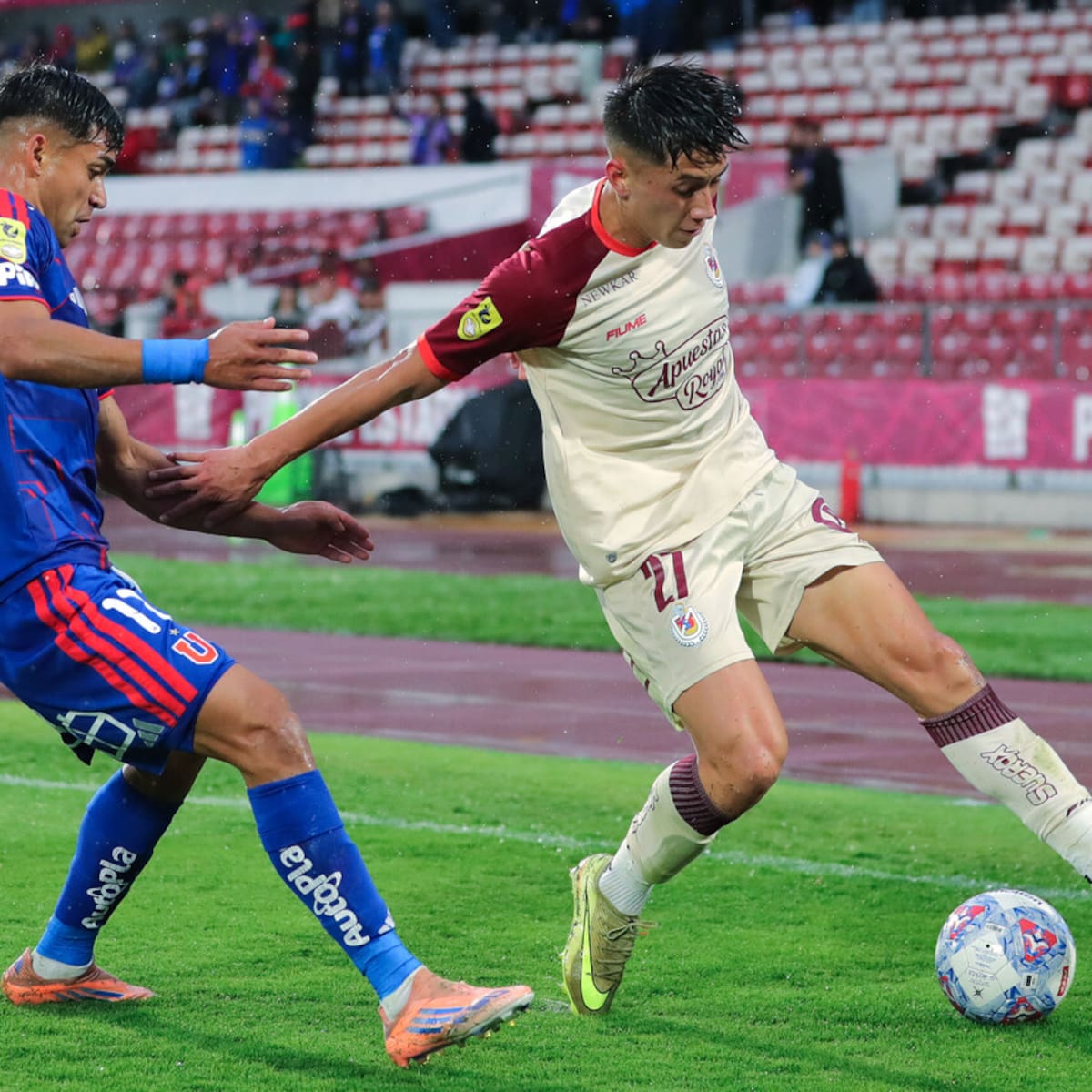 Jugador de La Serena tuvo que salir a pedir disculpas por viralizarse fotos alentando a Colo-Colo