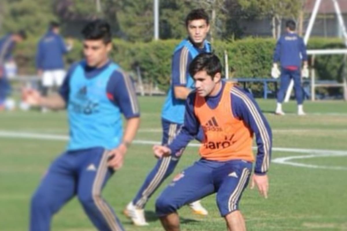 En su época de juvenil en la U, junto a Patricio Rubio y Paulo Magalhaes.