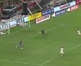 VIDEO | La jugada que provocó la rabia de Cristopher Toselli en pleno partido de la U: Assadi pidió disculpas