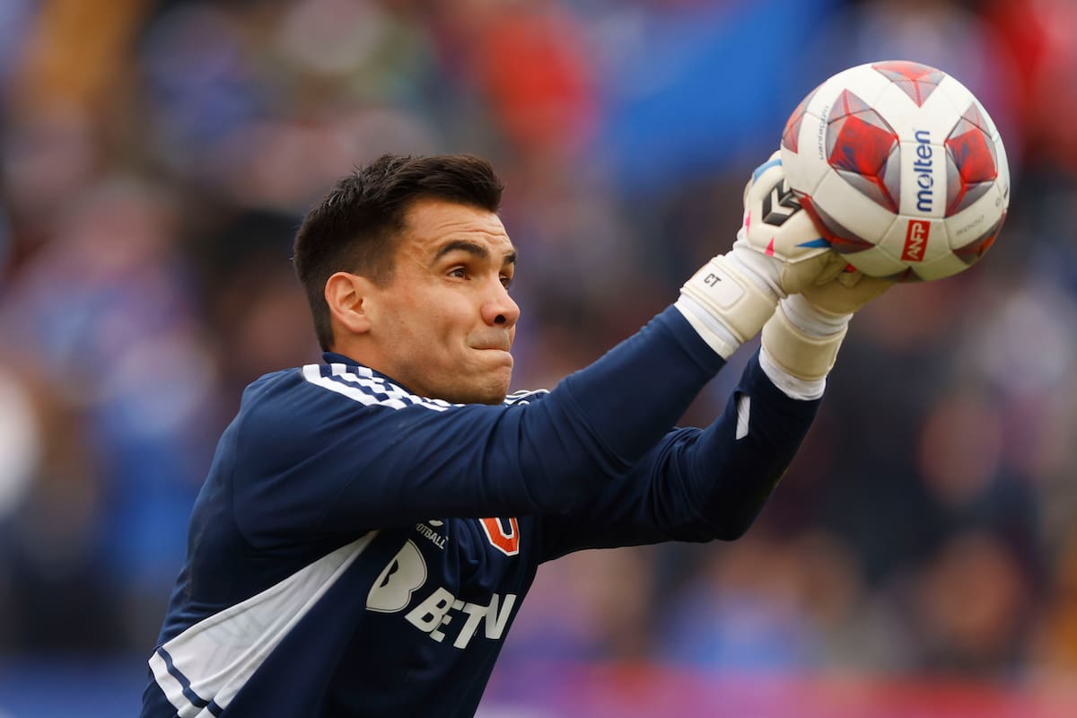 en Universidad de Chile por el Campeonato Nacional.