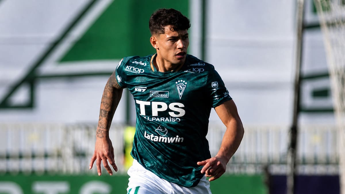 “Que la gente en Wanderers mencione mi nombre junto al de Elías Figueroa es un honor, pero recién estoy empezando”