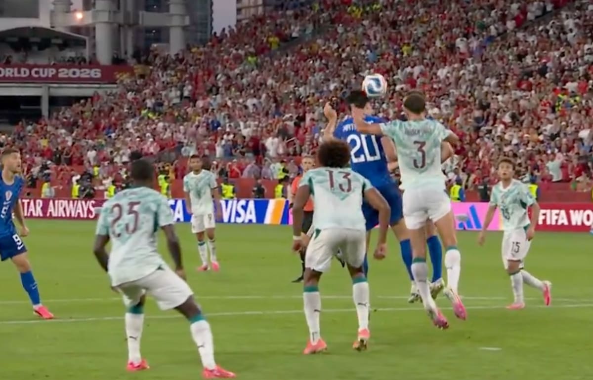 Se desató la polémica en el partido contra Portugal.