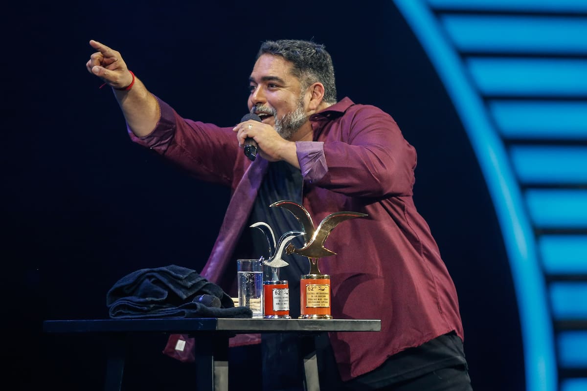 Viña del Mar, 22 de febrero de 2023
El humorista Rodrigo Villegas se presenta en la Cuarta noche del Festival de Viña del Mar 2023. Recibe Gaviota de Oro.
Cristobal Basaure/Aton Chile