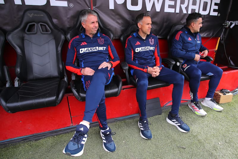 Gustavo Álvarez, Nilo Carretero (ayudante técnico) y Marcelo Figueroa (preparador físico).