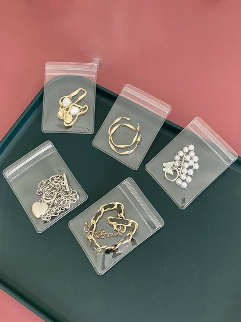 Cuida tus piezas de joyería guardándolas por separado