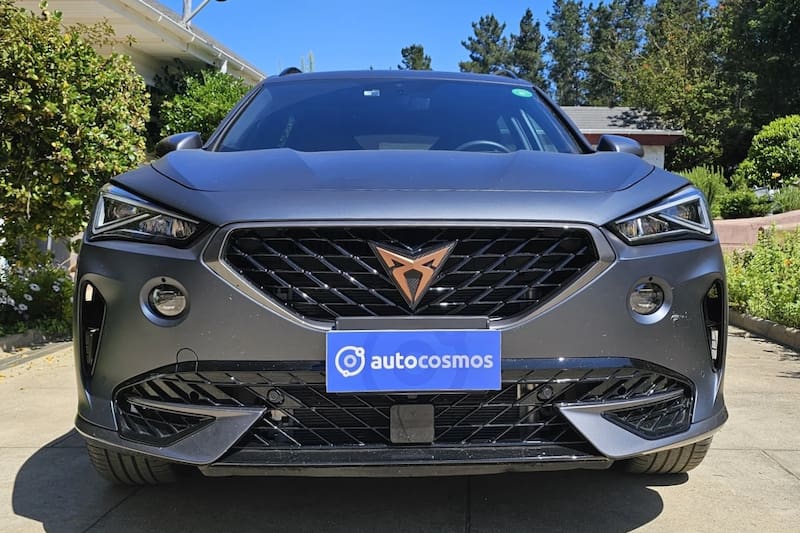 La versión híbrida enchufable del SUV español una apuesta eficiente y con toques deportivos.