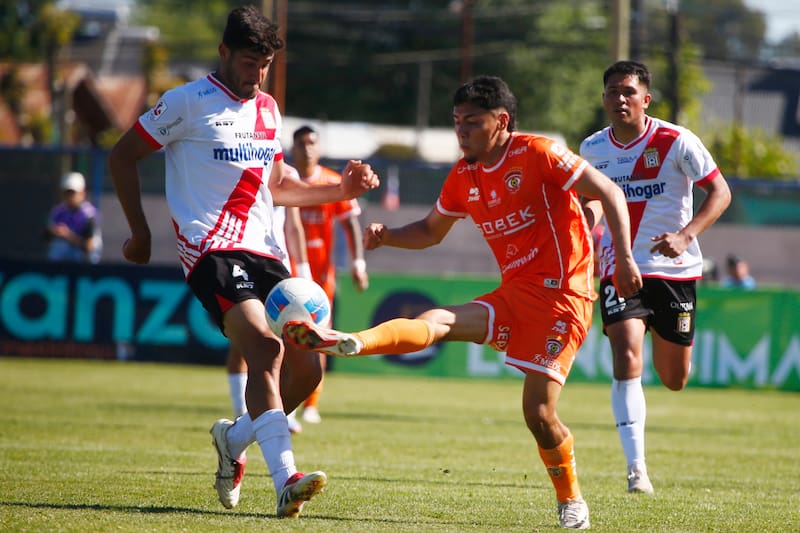 El club tortero lleva cinco refuerzos para 2026. Foto: Agencia Aton.