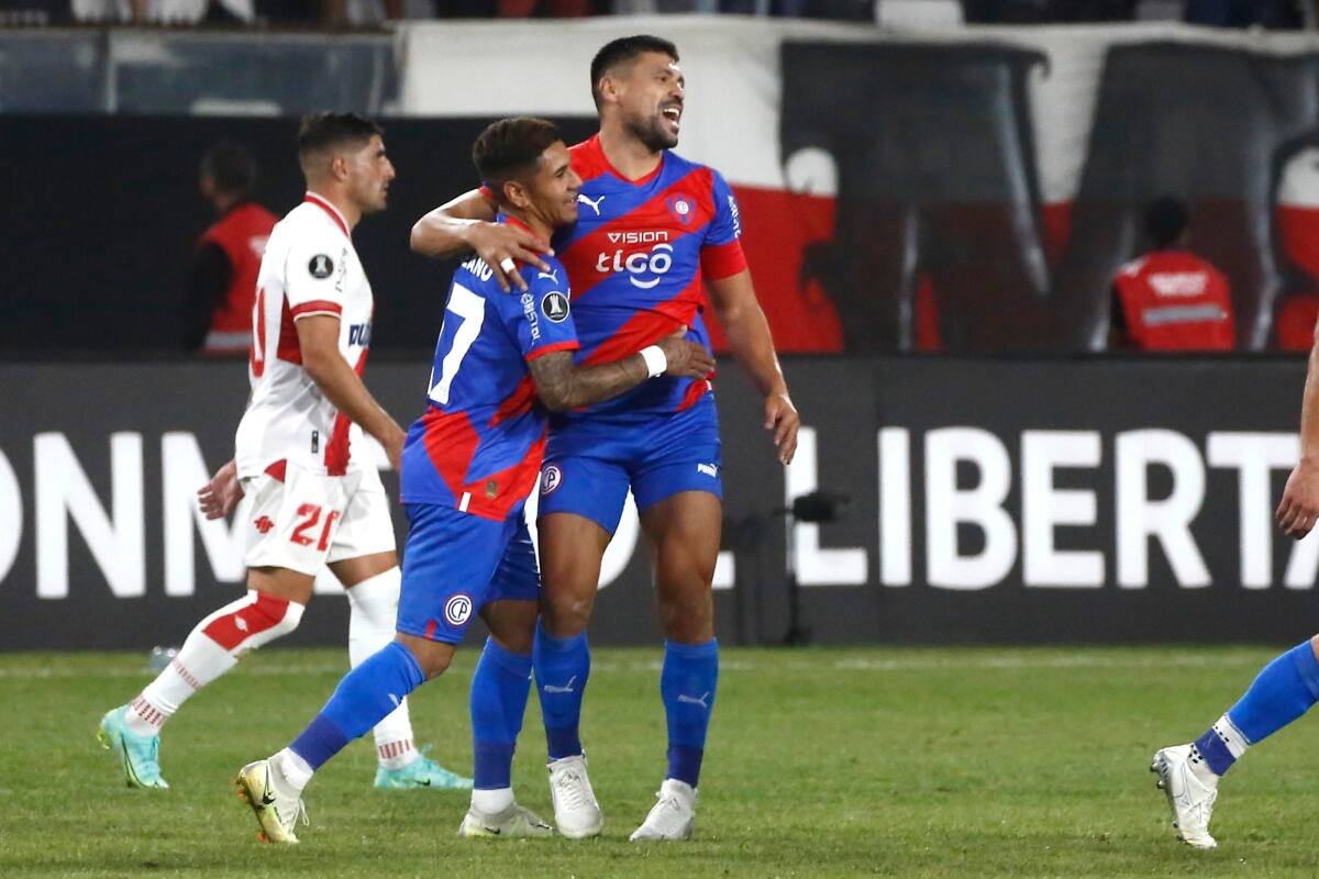 Curicó Unido no pudo ante Cerro Porteño.