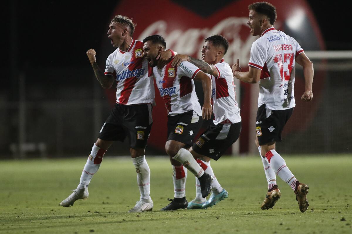 La Conmebol ya habría comunicado a la Federación de Fútbol de Chile el escenario confirmado para el partido ante los paraguayos.