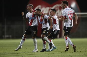 Curicó Unido ya tiene estadio para recibir a Cerro Porteño en la Copa Libertadores