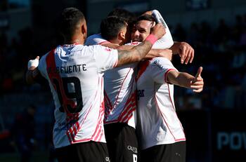 Espera dura sanción en Primera B: jugador de Curicó Unido dio doping positivo