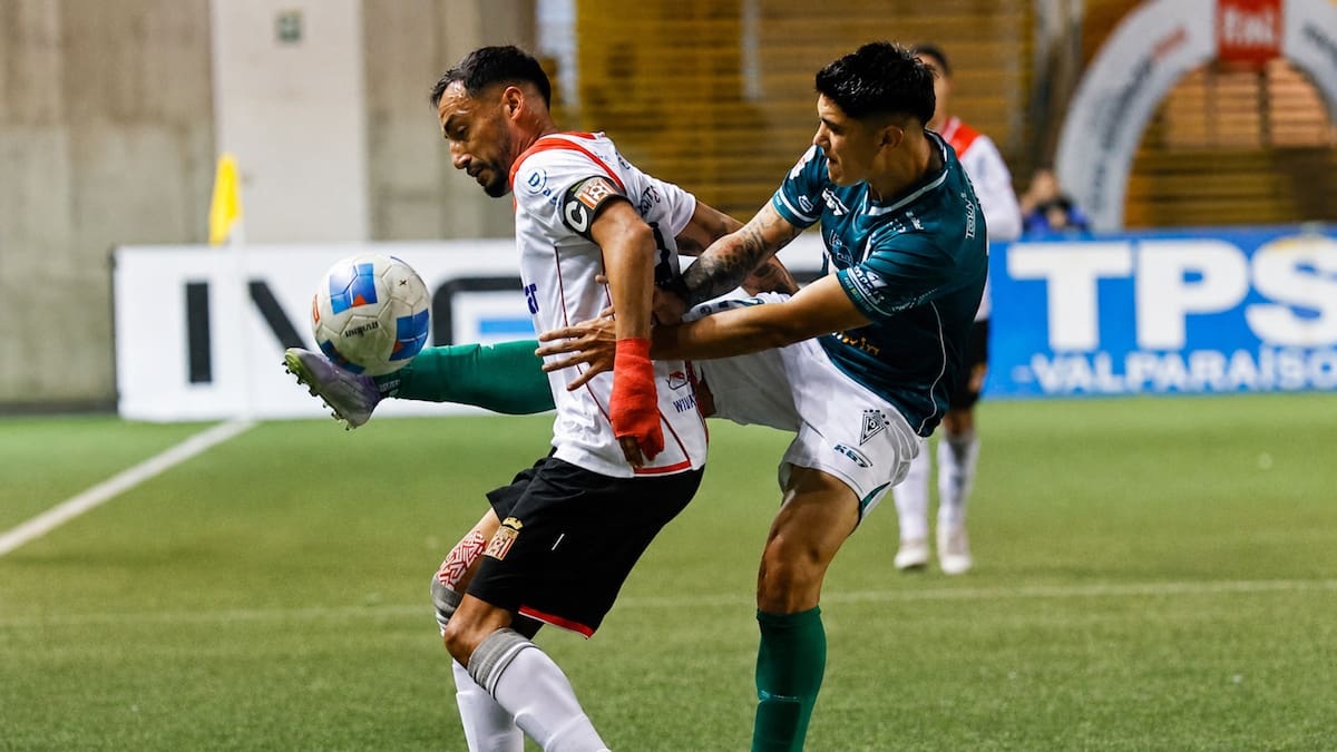 Curicó Unido vs Santiago Wanderers: Hora y dónde ver hoy el partido por la Primera B