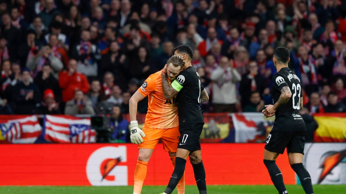 VIDEO | ¿Fue su idea? Aseguran que Cuti Romero habría pedido el cambio de arquero en el Tottenham