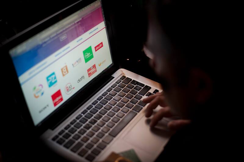 Santiago, 16 de noviembre de 2015.
A partir del lunes 16 del presente mes se realiza CyberMonday, donde diversas marcas ofrecen sus productos.
Sergio Piña/Aton Chile.