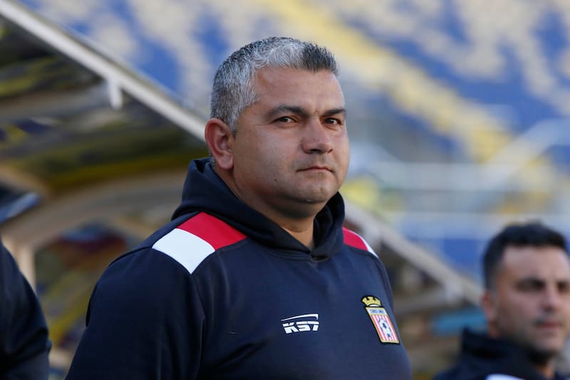 El técnico seguirá en Curicó Unido en 2026. Foto: Agencia ATON